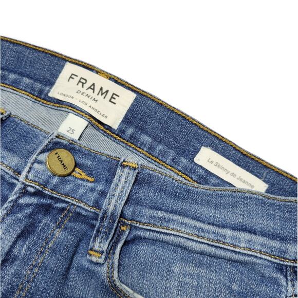 Frame Le Skinny De Jeanne Distressed Skinny Jean in Jewell Size 25 - Picture 2 of 9